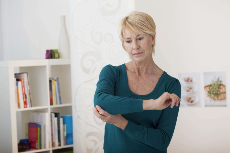 Остеопороз при менопаузе: как предотвратить переломы?