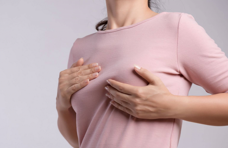 Как уменьшить дискомфорт в груди при ПМС? 